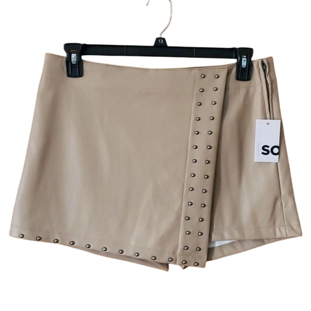 SO Revival Collection Tan Faux Leather Skort with Studs‎ Size 13 Juniors NWT